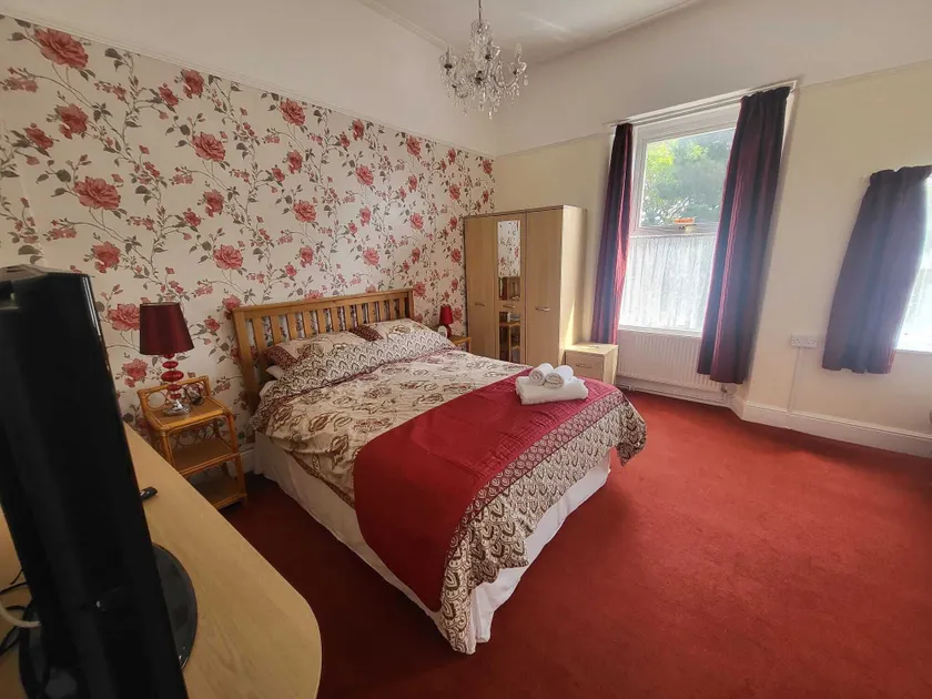Florence Guest House - Image 1