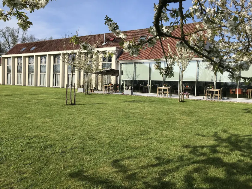 Cleythil Hotel - Image 1