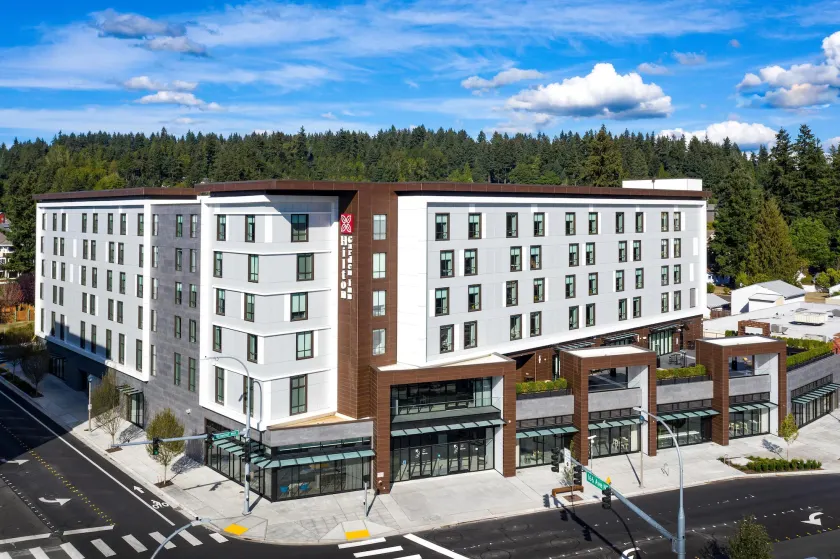 Hilton Garden Inn Redmond Seattle - Image 1