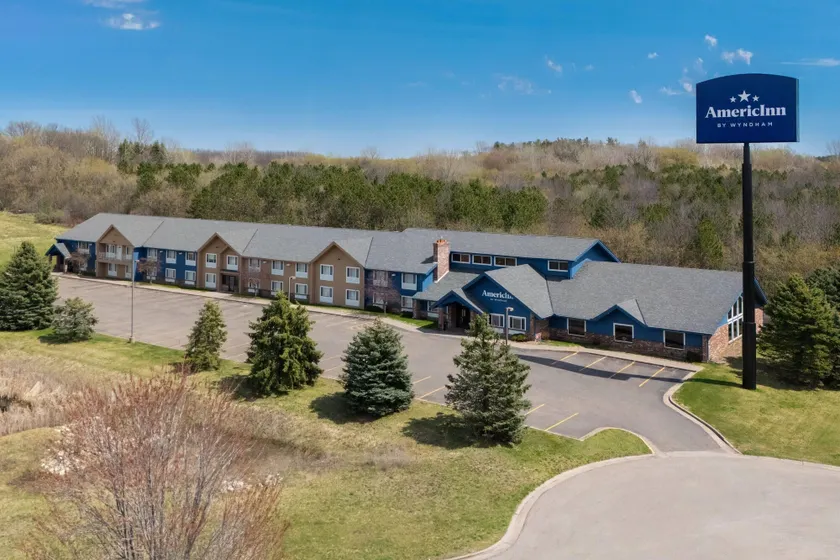 AmericInn by Wyndham Baldwin - Image 1