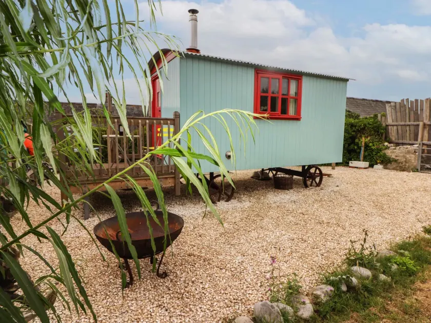 Shepherd's Hut - Image 1