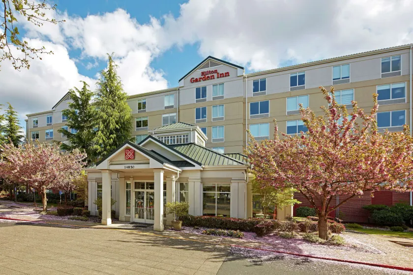 Hilton Garden Inn Portland/Lake Oswego - Image 1