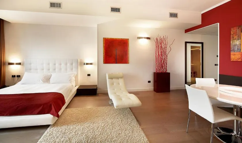 Mediterraneo Palace Hotel - Image 1