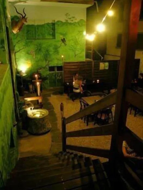 Hirschen Backpacker-Hotel & Pub - Image 1