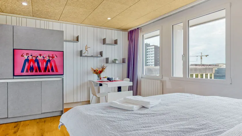 Evi's Home Hotel & Apartments - Image 1