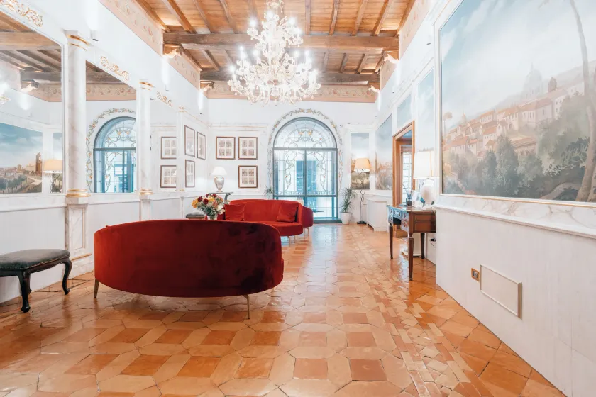 Hotel Pantheon - Image 1