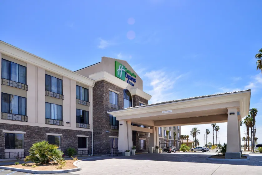 Holiday Inn Express & Suites Indio - Coachella Valley by IHG - Image 1