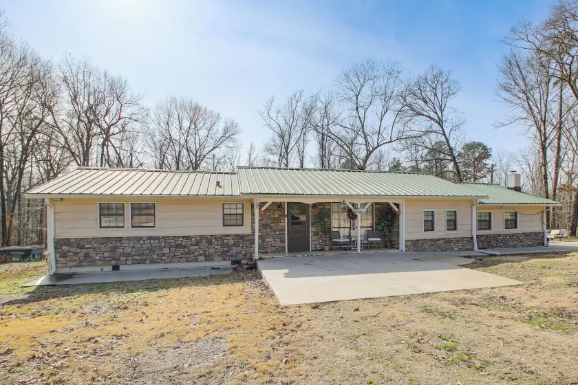 Meech Legacy House Southern Charm & Cozy Comfort - Image 1