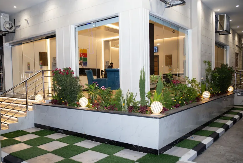 Al Mawasim Al Arbaeah Serviced Apartments - Image 1