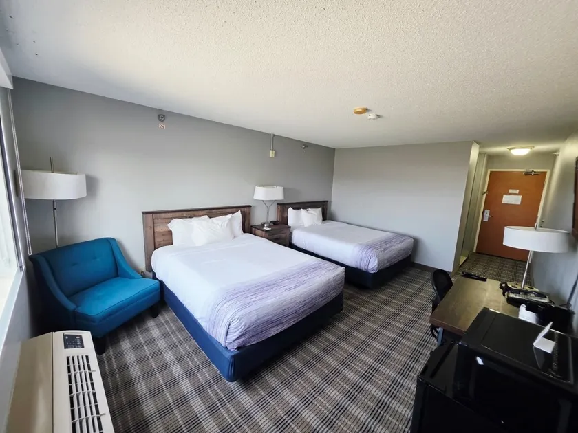 AmericInn by Wyndham Minot - Image 1