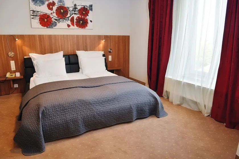 Hotel President - Image 1