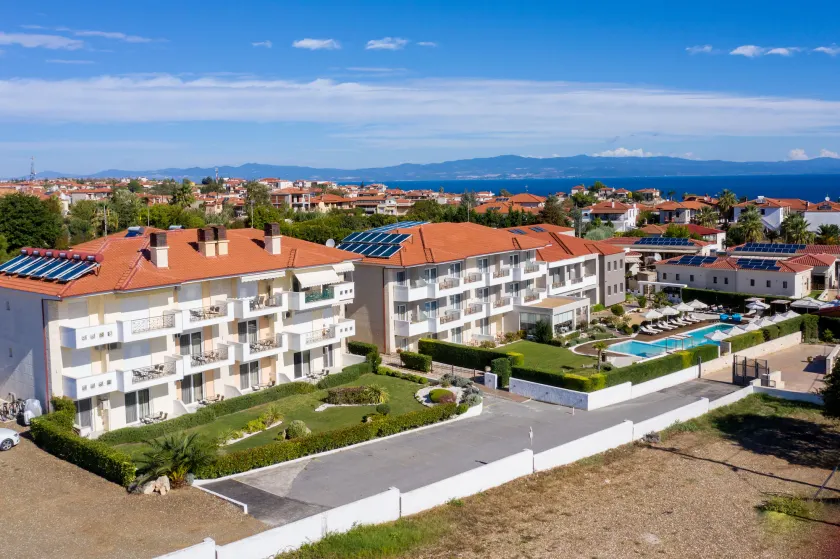 Lagaria Apartments - Image 1