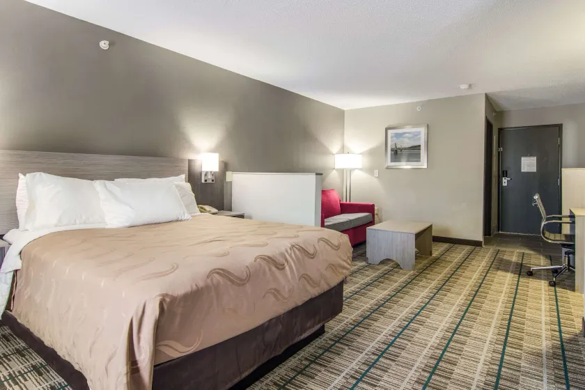 Quality Inn & Suites Grove City-Outlet Mall - Image 1