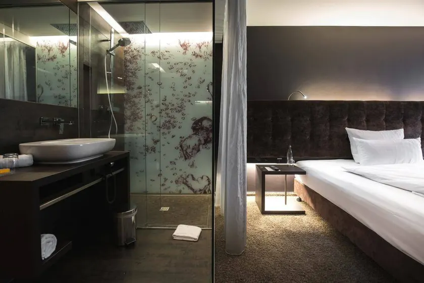SAKS Urban Design Hotel Kaiserslautern - Image 1