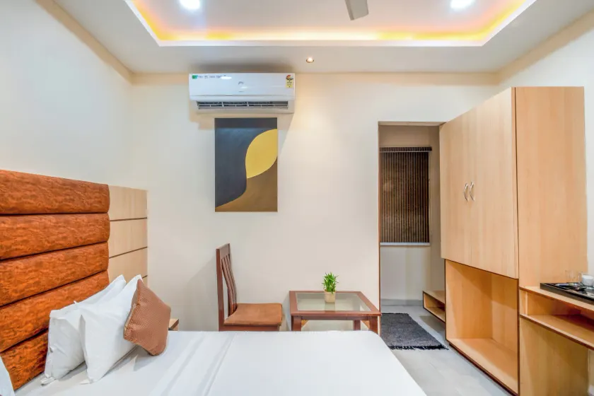 Hotel Clover Inn by Onyx Group - Image 1