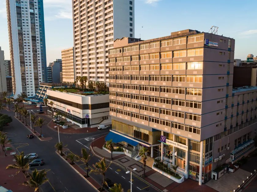 Gooderson Tropicana Hotel - Image 1