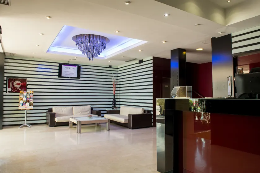 Hostal Porcel Torrejón - Image 1