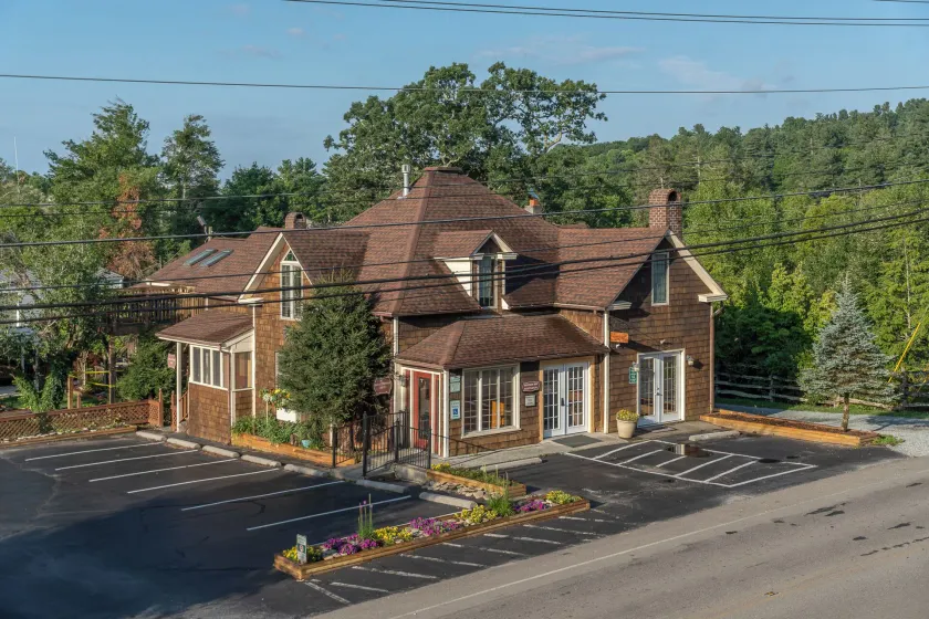 Ridgeway Inn - Image 1