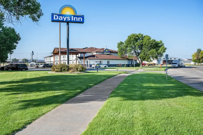 Days Inn by Wyndham Billings - Image 1