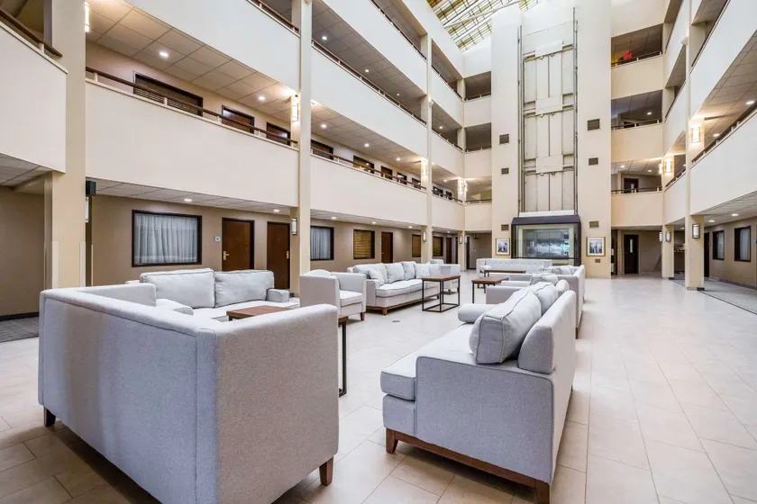 Quality Suites Lansing West - Image 1