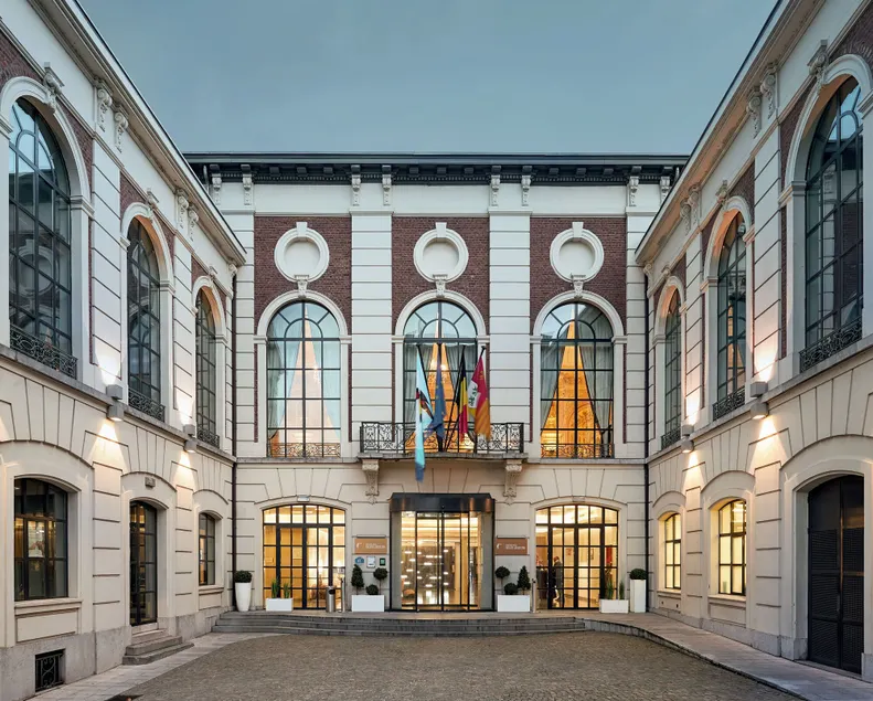 Van Der Valk Sélys Liège Hotel & Spa - Image 1