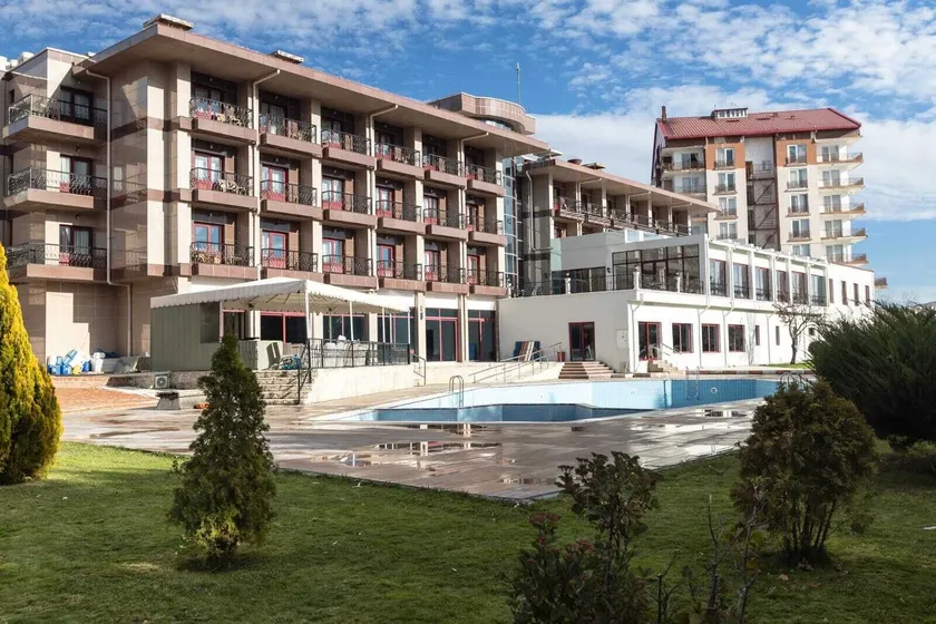 Bonjur Hotel Thermal & Wellness Club - Image 1