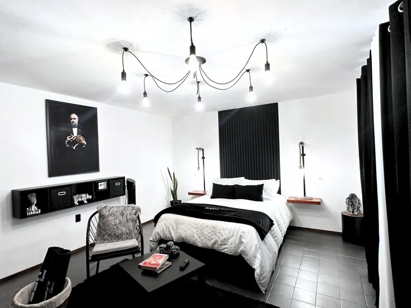 Homsty - Camera