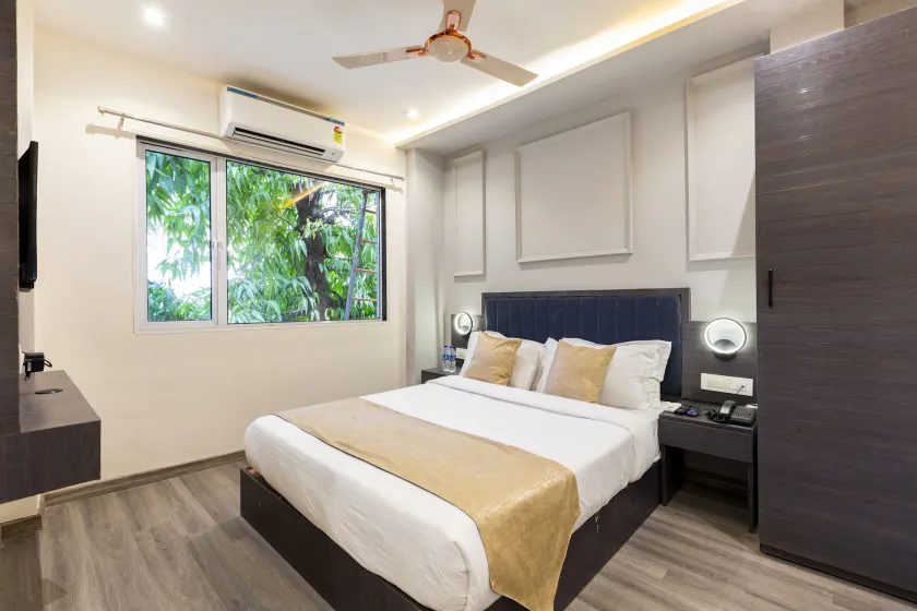 Hotel Classio Andheri - Near DN Nagar Metro Station - Image 1