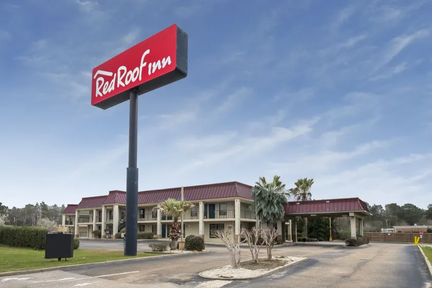 Red Roof Inn Mobile North – Saraland - Image 1