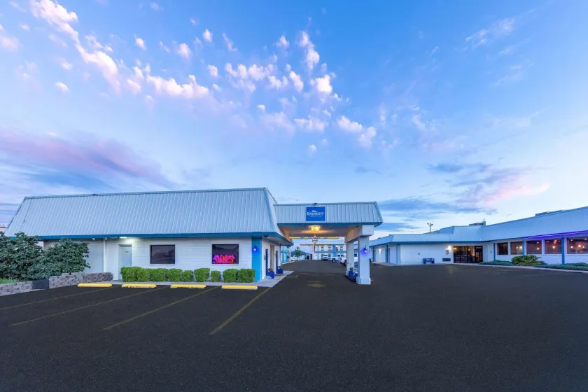 Baymont by Wyndham El Dorado - Image 1