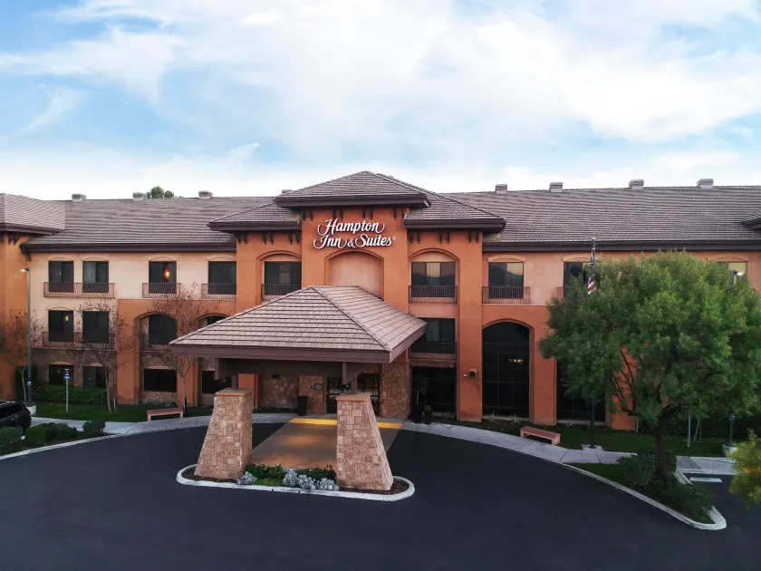 Hampton Inn & Suites Temecula - Image 1