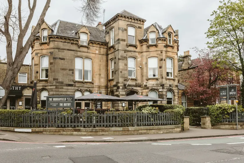 Murrayfield Hotel - Image 1