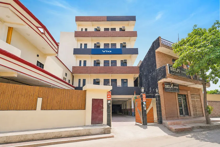 Via Balram - Metro Station Sector 34 Noida - Image 1