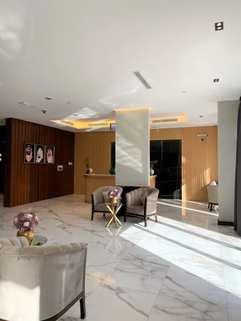 ALWATEEN HOTEL - Image 1