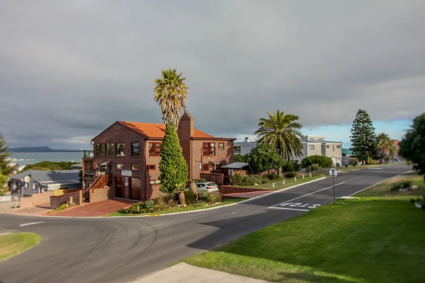 White Shark Guest House - Image 1