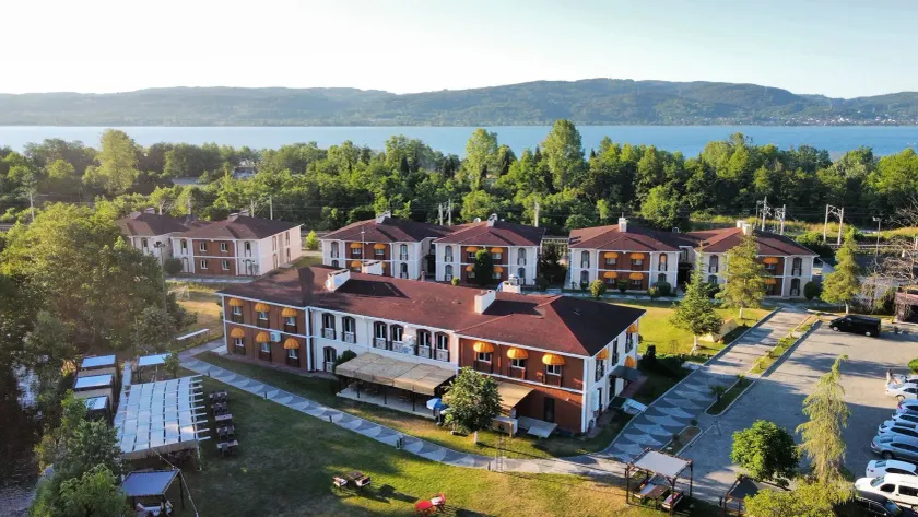 SAPANCA RESORT HOTEL - Image 1