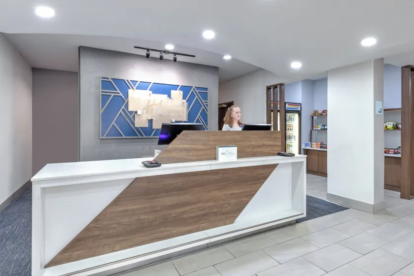 Holiday Inn Express and Suites Granbury by IHG - Reception
