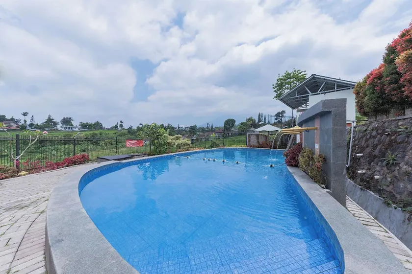 Mamifokobo Hotel & Glamping - Image 1