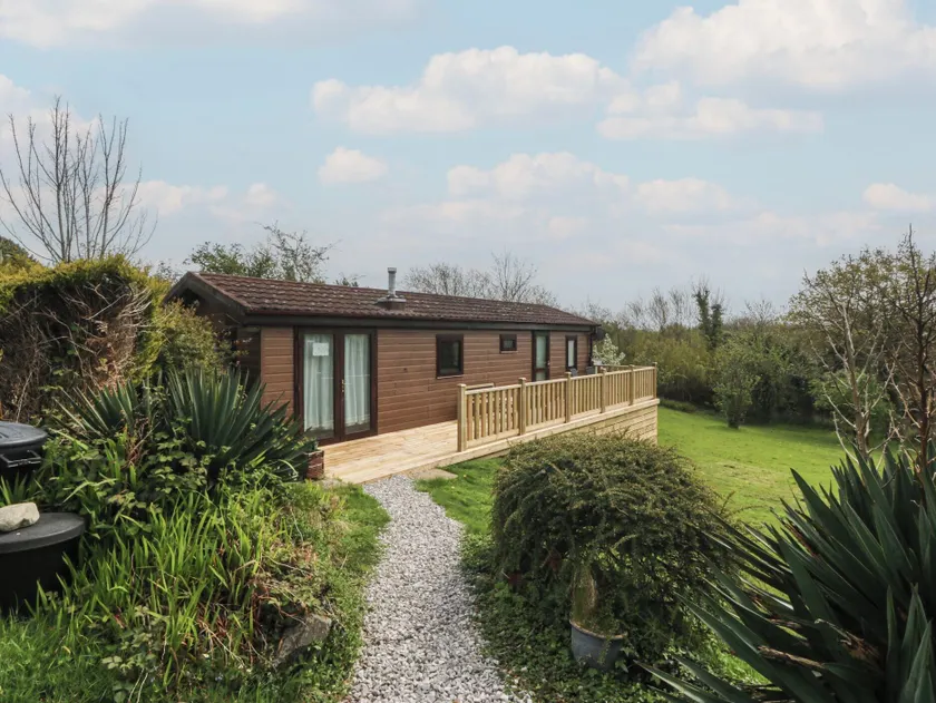 Castell Chalet - Image 1