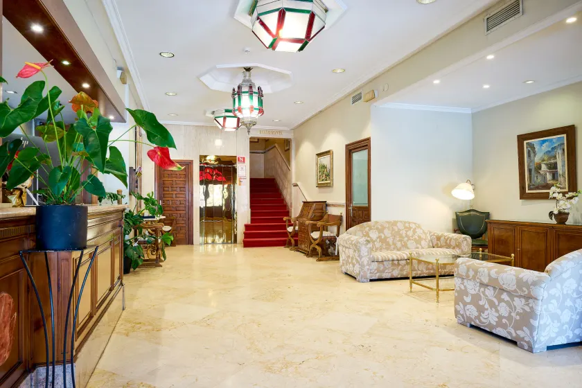 Crisol Guadalupe - Interior entrance