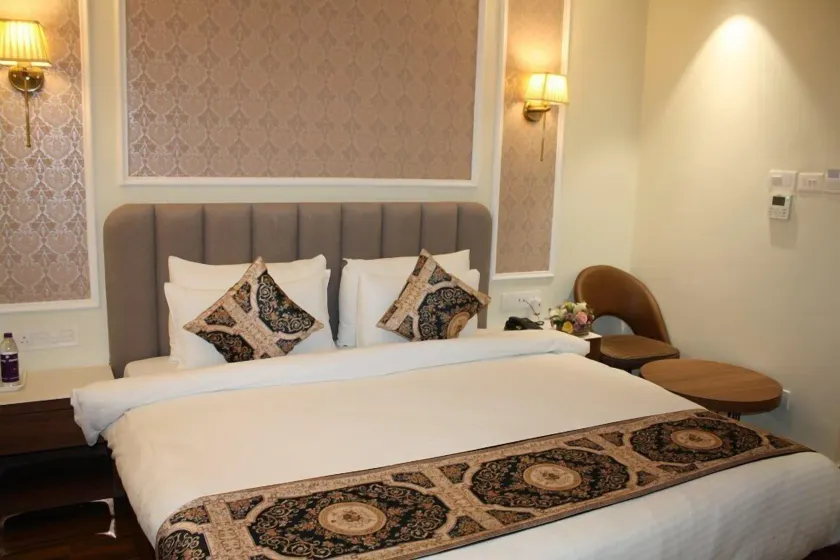 HOTEL KESHARI PALACE - Chambre