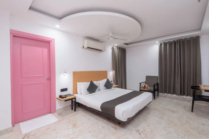 Chhavi Hotels - Image 1
