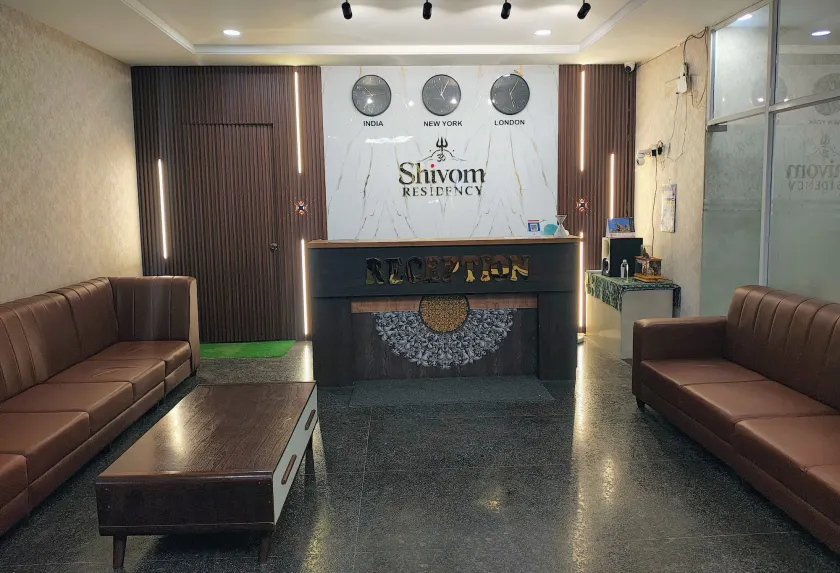 SHIVOM RESIDENCY, US Consulate Road, Financial District - Hall
