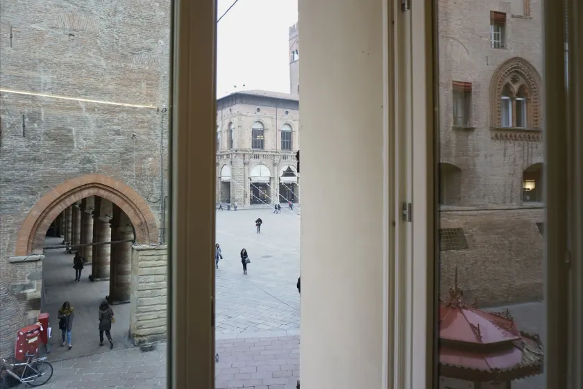 Casa Isolani Piazza Maggiore 1.0 - Image 1