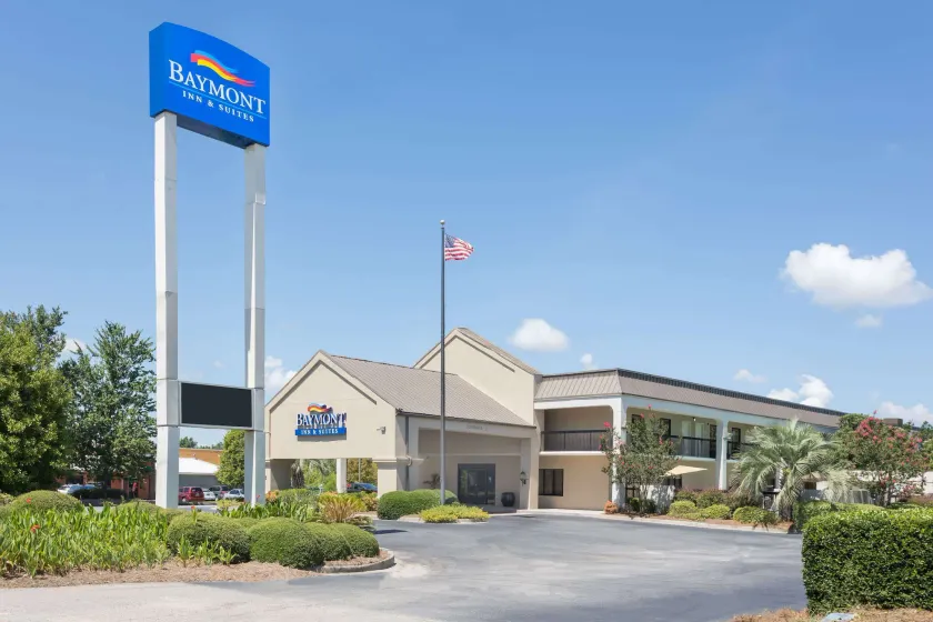Baymont by Wyndham Orangeburg North - Image 1