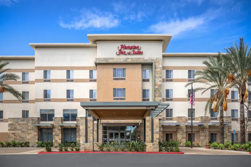Hampton Inn & Suites Riverside/Corona East - Image 1