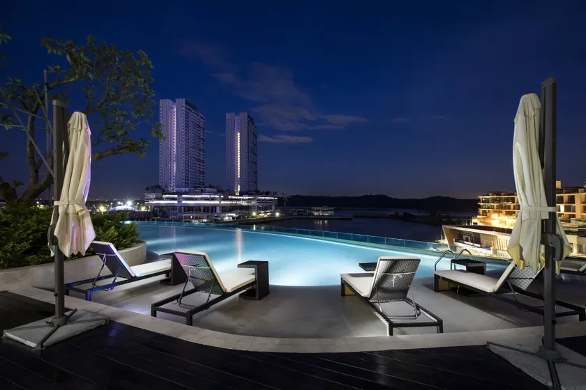 Pinetree Marina Resort - Image 1