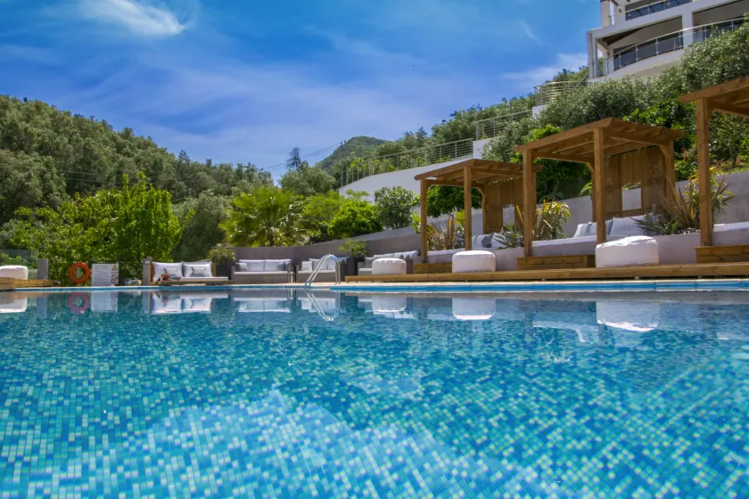 Ionian Eye Design Studios & Spa - Image 1