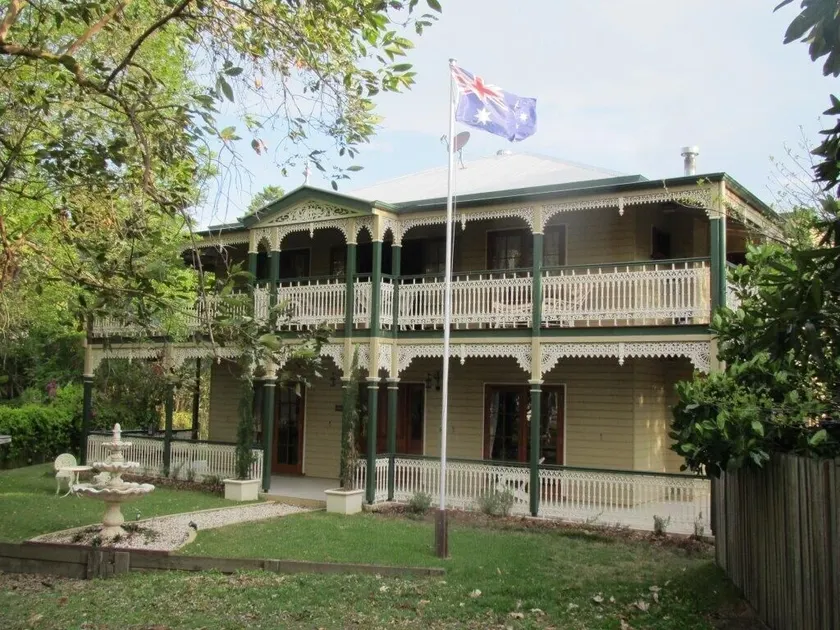 Grove Manor - Image 1
