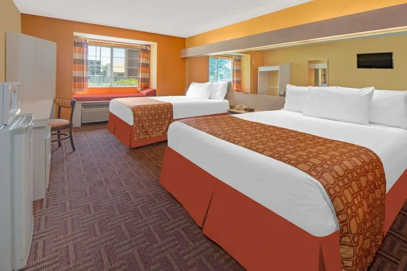 Microtel Inn & Suites by Wyndham Amarillo - Image 1